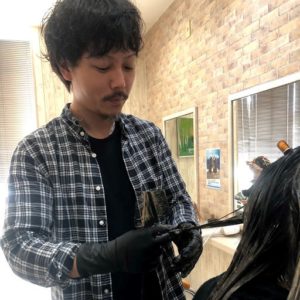 髪の毛のチリチリダメージを何とかしたい！現役美容師が原因と改善方法をお伝えします